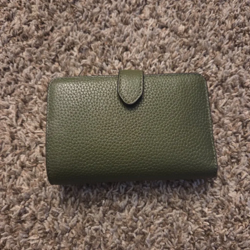 Kate Spade Wallet - Picture 2 of 4